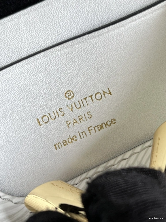 WIS TWIST VUITTON LOUIS PM 0223